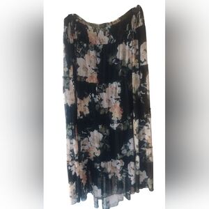 American Rag Women's Fairy Like Whimsical Boho Holiday Black Floral Maxi Skirt L